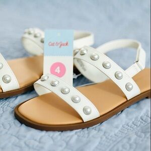NWT Cat&Jack White Sandals Pearl Accents shoe size 4 big girl